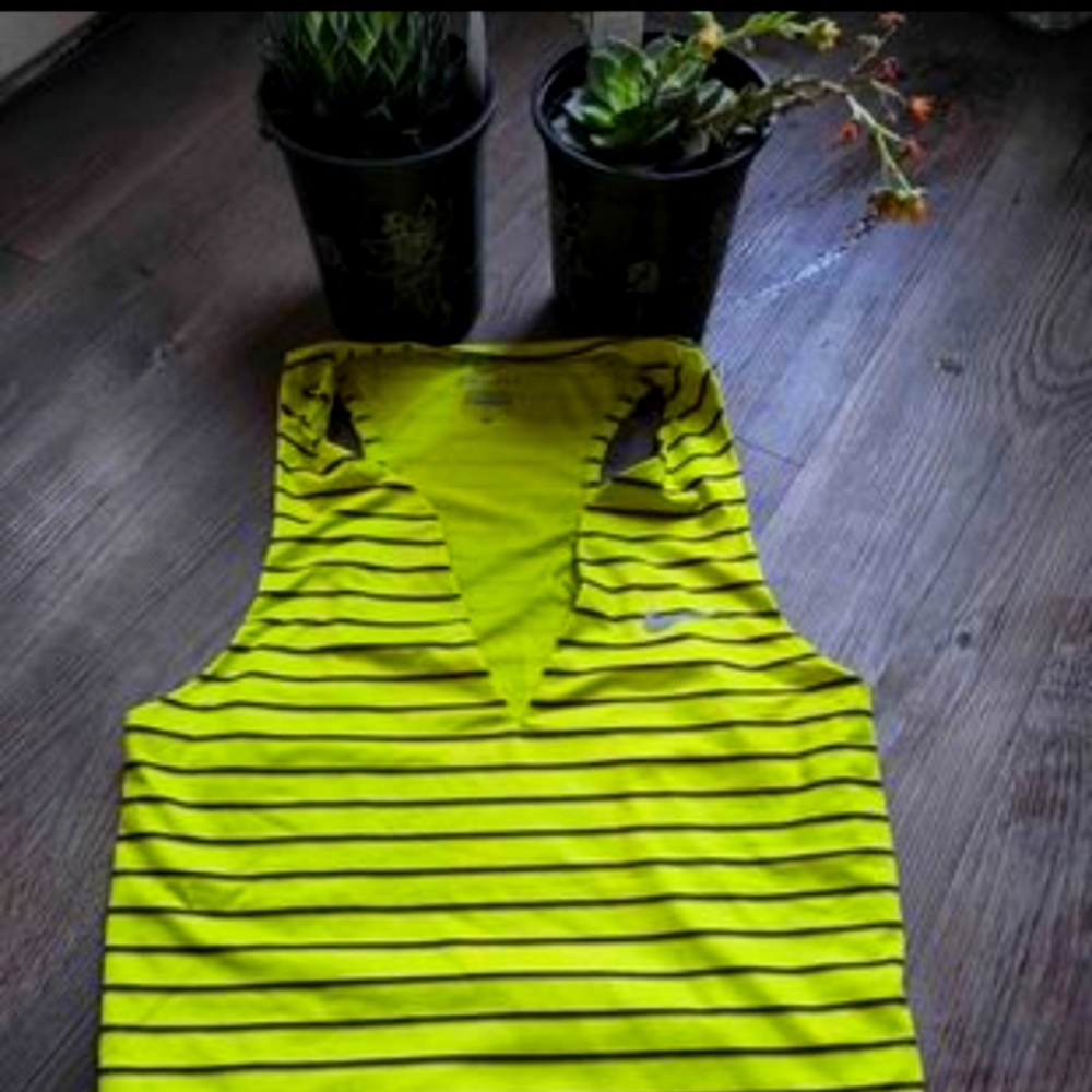 Nike tennis tank top